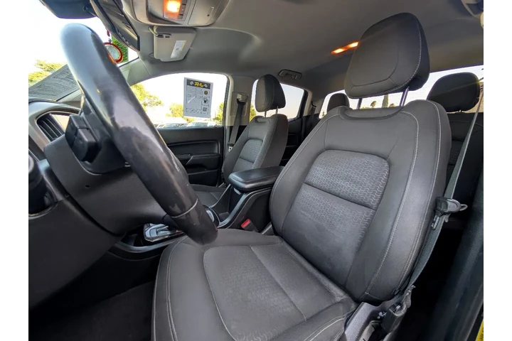 $15995 : 2017 GMC Canyon SLE Crew Cab image 7