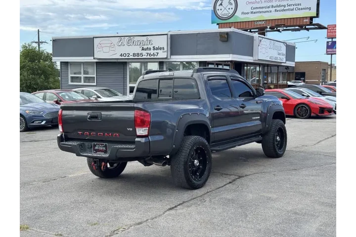 $27750 : 2017 Tacoma TRD Sport image 5