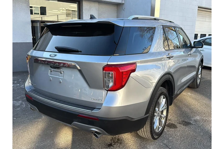$28490 : Ford Explorer 2023 AWD Limit image 7