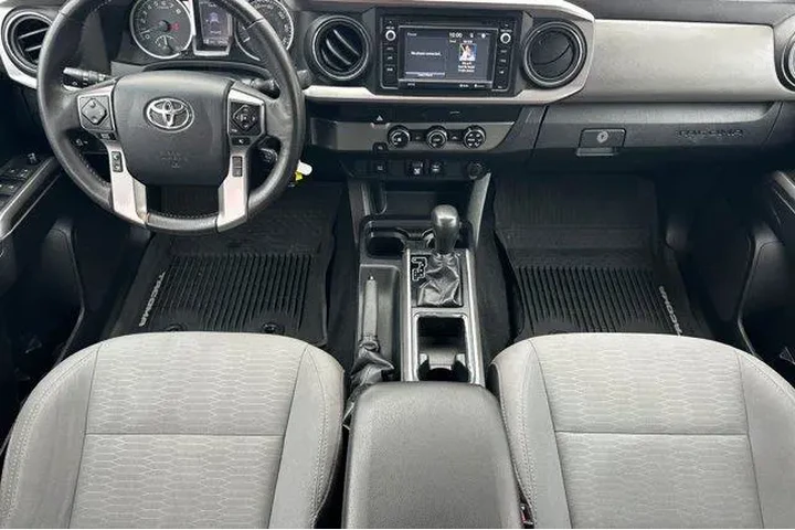 $28000 : Toyota Tacoma 2019 4x2 TRD O image 6