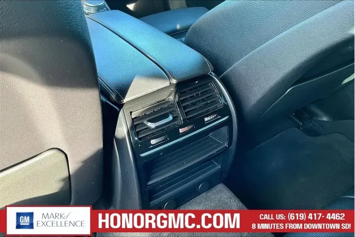 $19688 : BMW 5 Series 2019 530e iPerf image 10