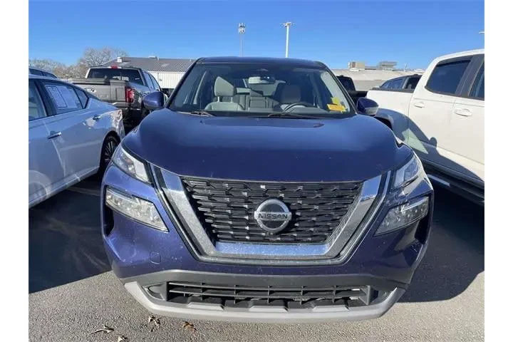 $20672 : Nissan Rogue 2021 SV 4dr Cro image 2