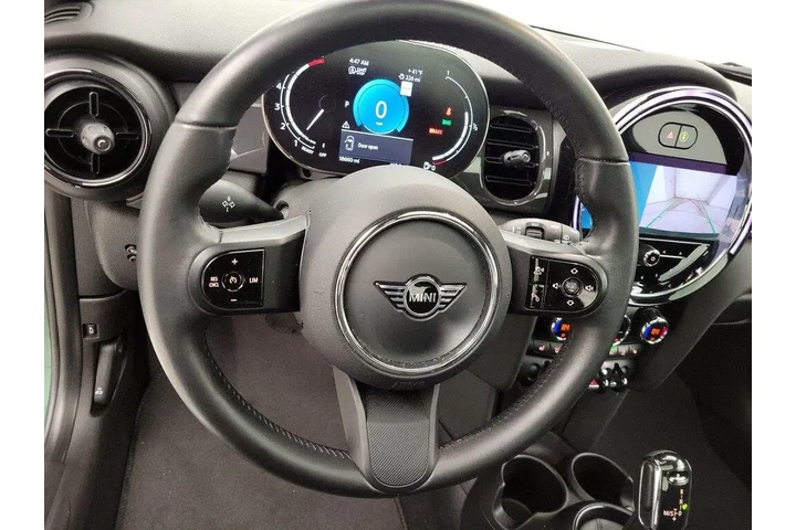 $22998 : MINI Hardtop 2 Door 2022 Oxf image 10