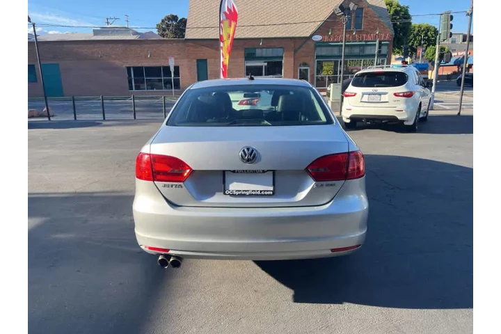 $9995 : 2011 Jetta SEL PZEV image 7