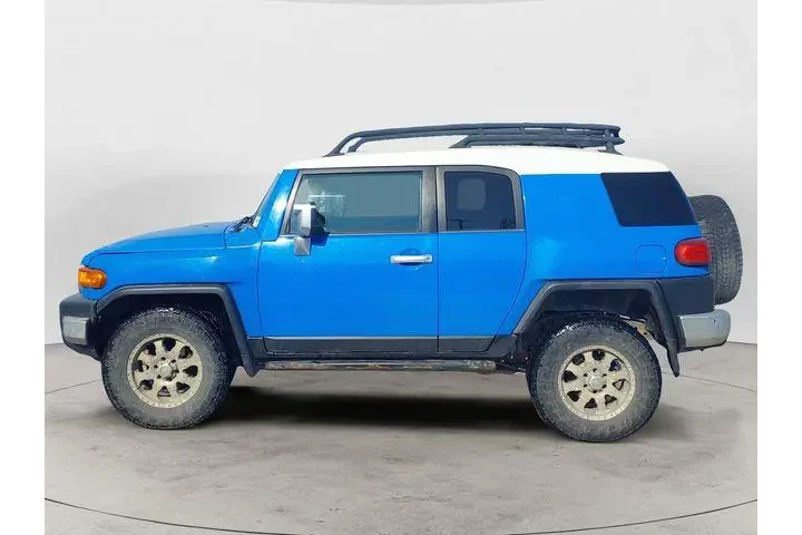 $9961 : Toyota FJ Cruiser 2007 4dr S image 2