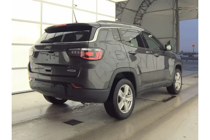 $20323 : Jeep Compass 2022 4x4 Latitu image 3