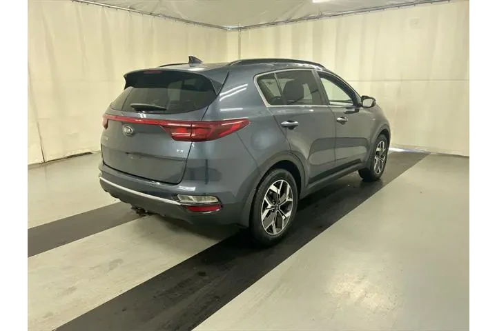 $20411 : Kia Sportage 2022 AWD EX 4dr image 2