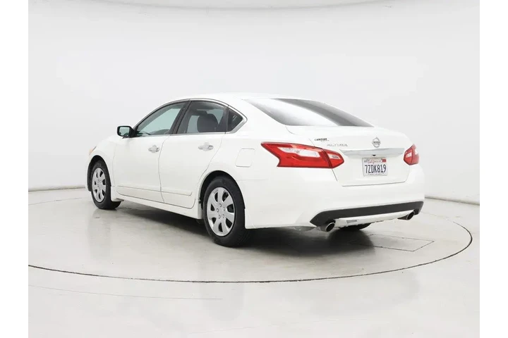 $13998 : Nissan Altima 2017 2.5 S 4dr image 2