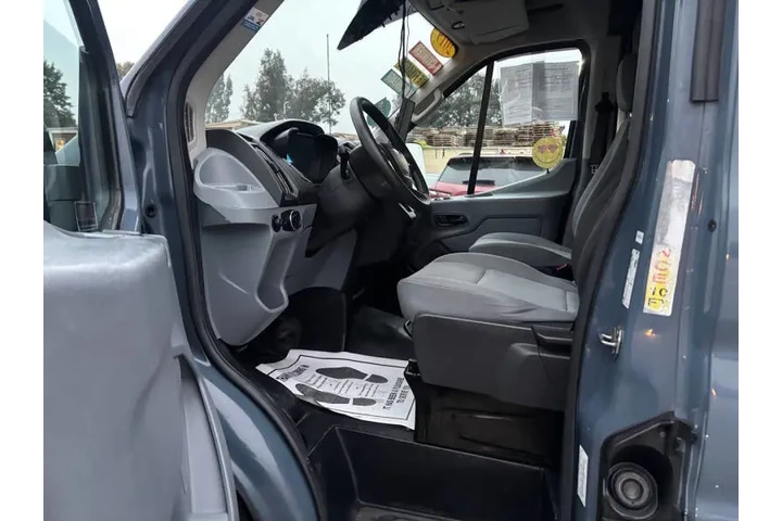 $28999 : 2019 Transit 250 image 10