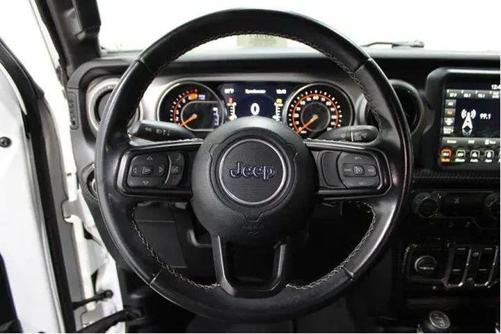 $29793 : Jeep Wrangler Unlimited 2021 image 9