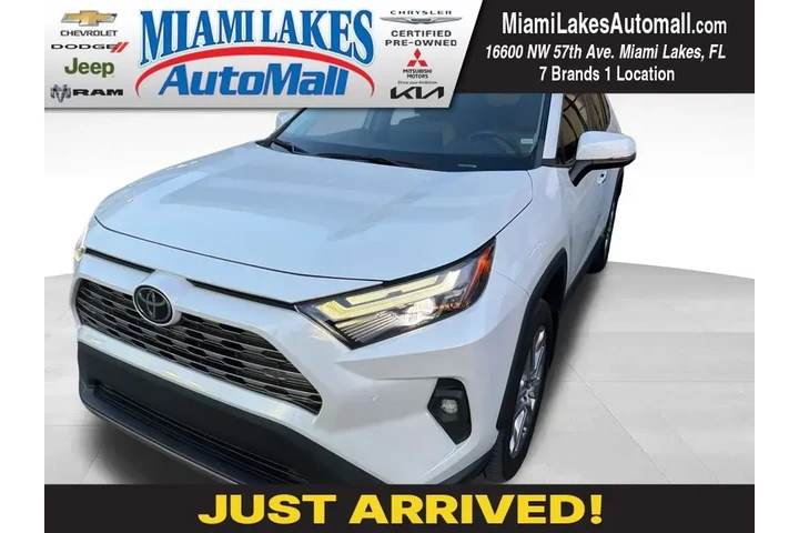 $32521 : Toyota RAV4 2023 Limited 4dr image 1