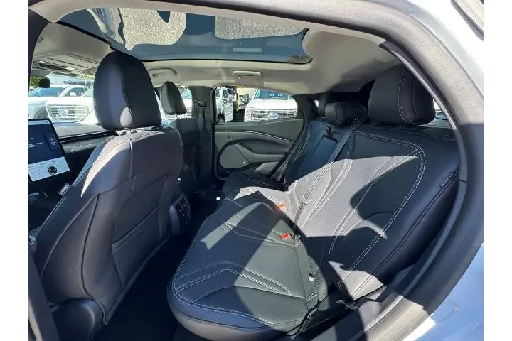 $22700 : Ford Mustang Mach-E 2022 AWD image 8