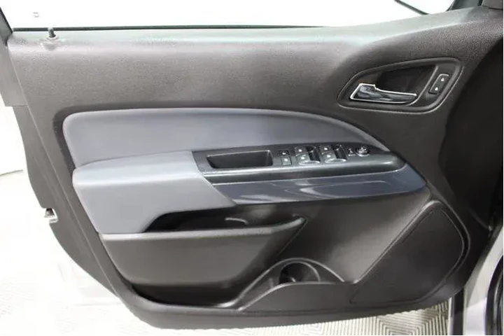 $25982 : Chevrolet Colorado 2018 4x4 image 6