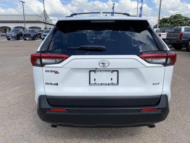 $25988 : 2019 RAV4 XLE image 4