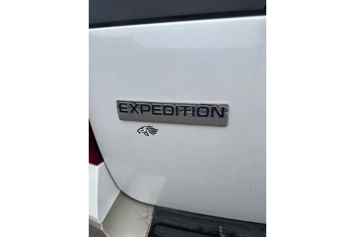 $13995 : Ford Expedition 2010 4x2 Kin image 9