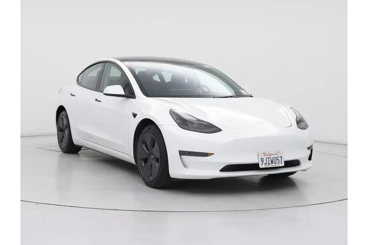$25998 : Tesla Model 3 2023 4dr Sedan image 1