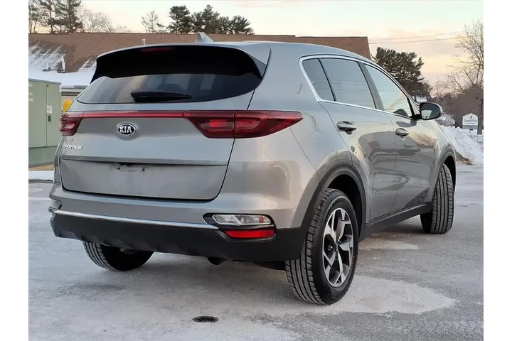 $10888 : Kia Sportage 2020 AWD LX 4dr image 3