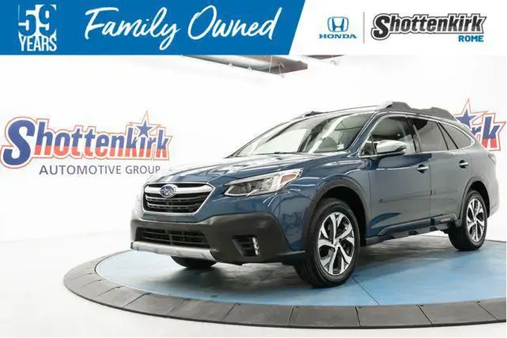 $29012 : Subaru Outback 2021 AWD Tour image 1