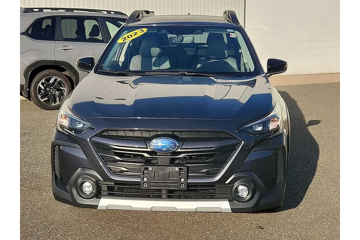 $28405 : Subaru Outback 2023 AWD Limi image 2