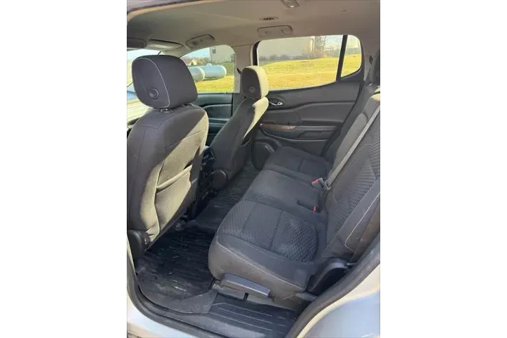 $13699 : GMC Acadia 2017 4x4 SLE-2 4d image 9