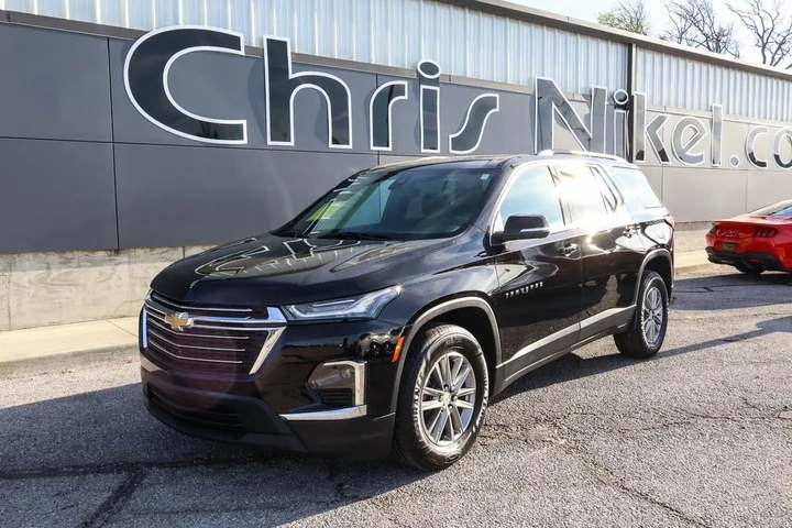 $28787 : 2023 Traverse FWD 4dr LT Clot image 1