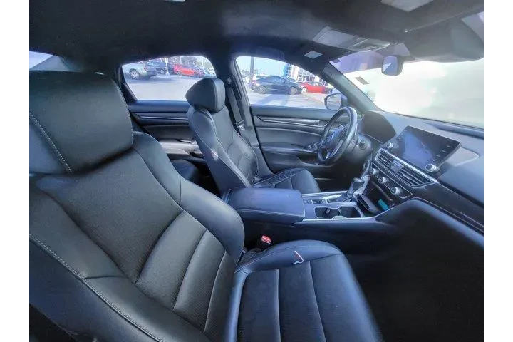$19343 : Honda Accord 2018 Sport 4dr image 8