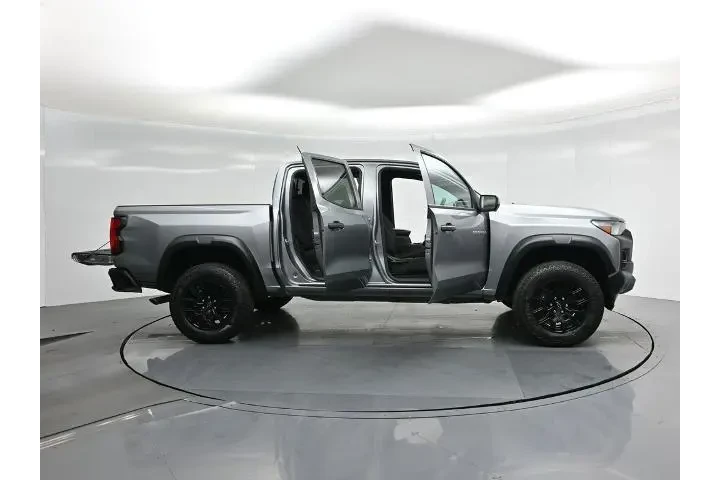 $37625 : Chevrolet Colorado 2023 4x4 image 5