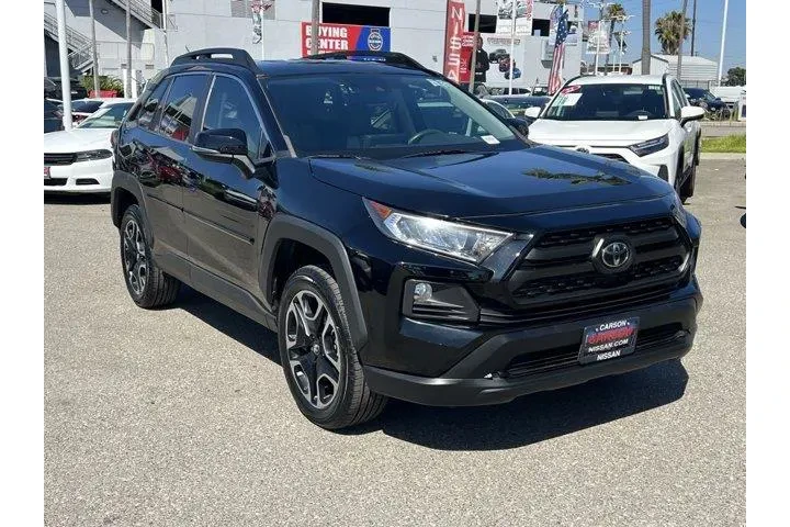 Toyota RAV4 2019 AWD Adventu image 8