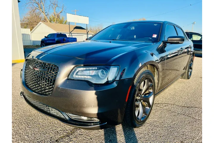 $21995 : 2021 300 S V6 RWD image 3