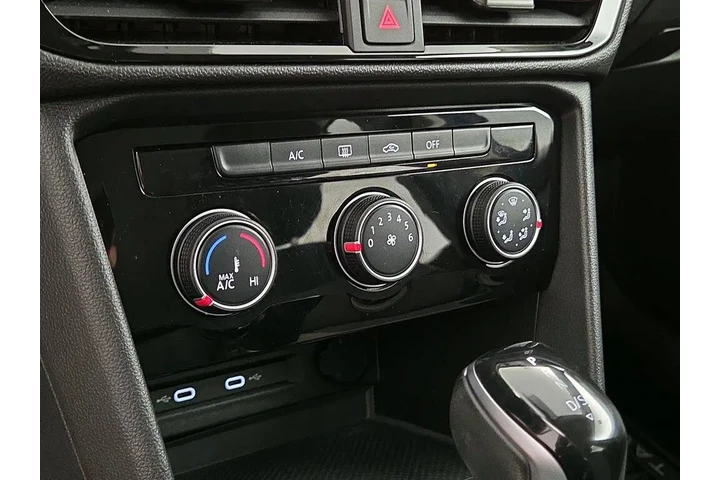 $23998 : Volkswagen Taos 2023 S 4dr S image 8