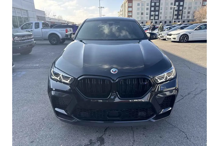 $81910 : 2022 X6 M image 4