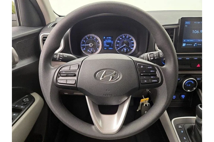 $16998 : Hyundai VENUE 2020 SEL 4dr C image 10