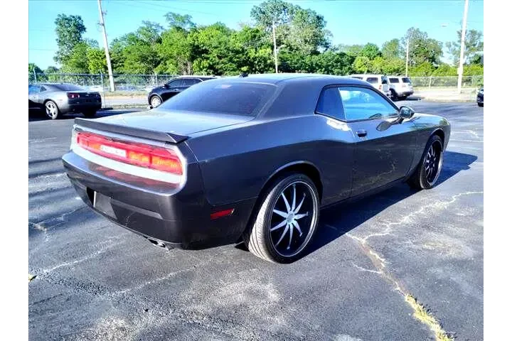 $13995 : 2014 Challenger SXT image 4