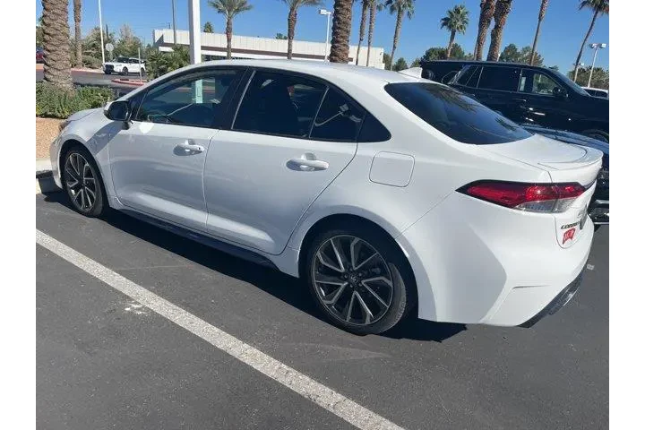 $21117 : Toyota Corolla 2021 SE 4dr S image 2