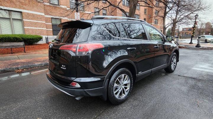 $15995 : 2017 RAV4 Hybrid XLE image 6