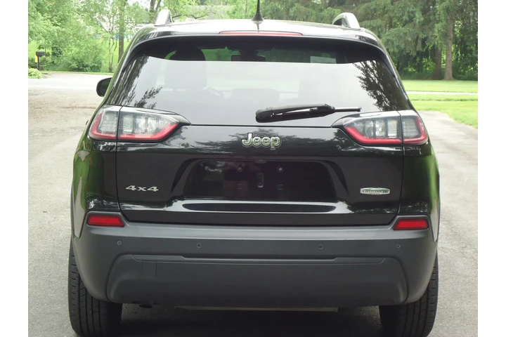 $18000 : Jeep Cherokee 2019 4x4 Latit image 3