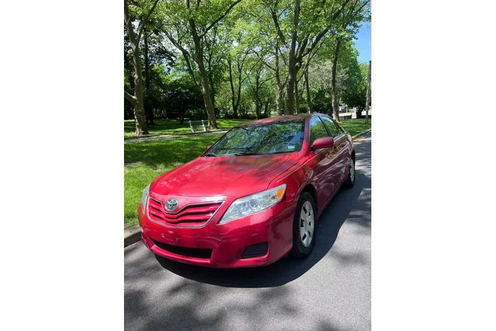 $7495 : Used 2010 Camry 4dr Sdn I4 Au image 2