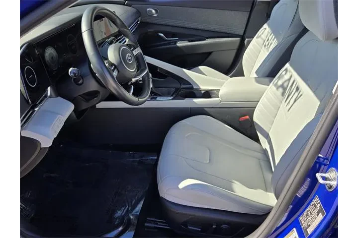 $20899 : Hyundai ELANTRA Hybrid 2023 image 10