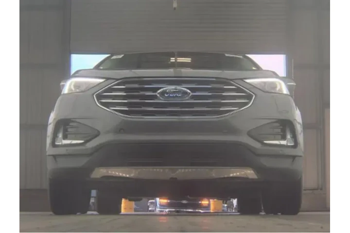 $26493 : Ford Edge 2024 AWD Titanium image 3
