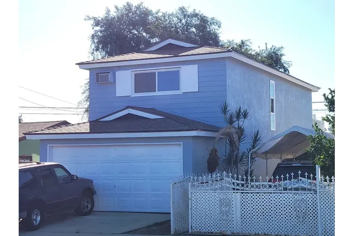 $2599 : Earnshaw Ave, Downey, CA 90242 image 1