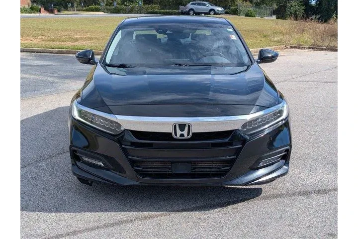 $24999 : Honda Accord 2018 Touring 4d image 2