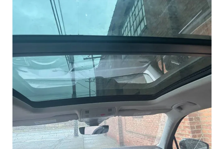 $16500 : 2018 Tiguan 2.0T SEL Premium image 10