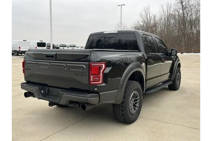 $35900 : Ford F-150 2017 4x4 Raptor 4 image 5