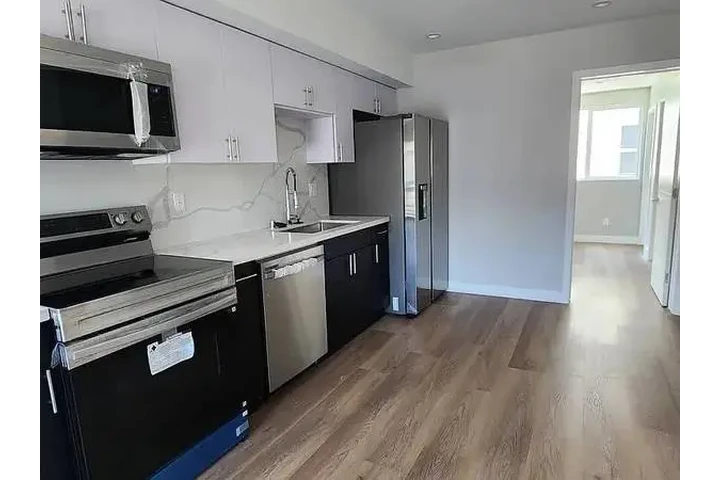 $1080 : Fully attached 1bed/1bath image 8