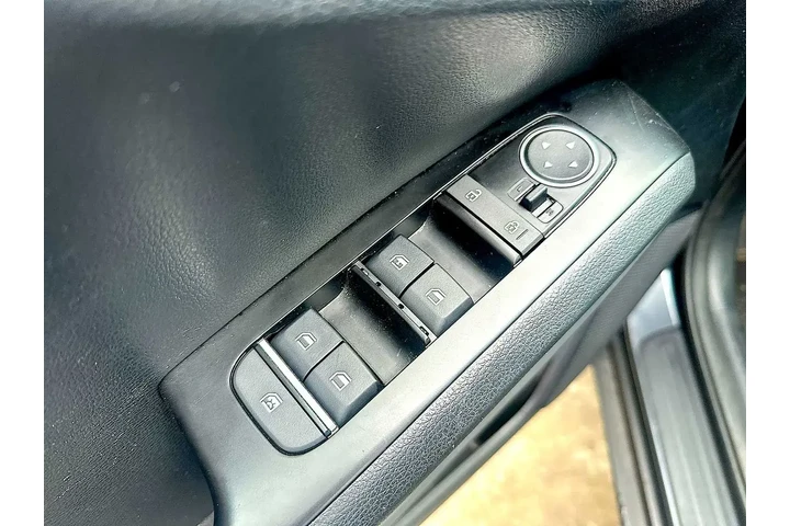 $19995 : Kia Soul 2023 LX 4dr Crossov image 5