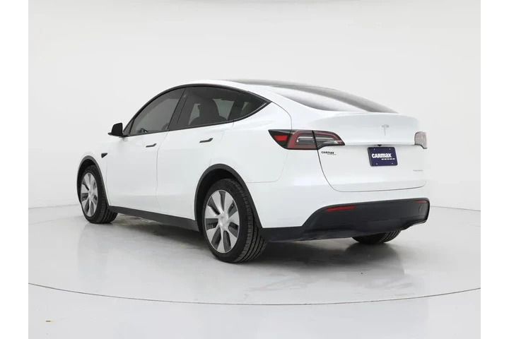 $28998 : Tesla Model Y 2022 AWD Long image 2