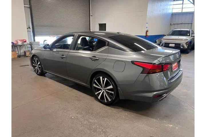 $18991 : Nissan Altima 2020 2.5 SR 4d image 5