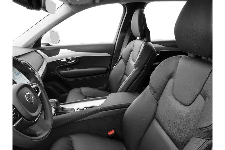 $20877 : Volvo XC90 2018 AWD T6 Momen image 9