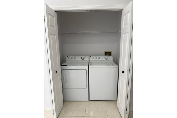 $1850 : 🏡 FOR RENT – Remodeled Condo image 9