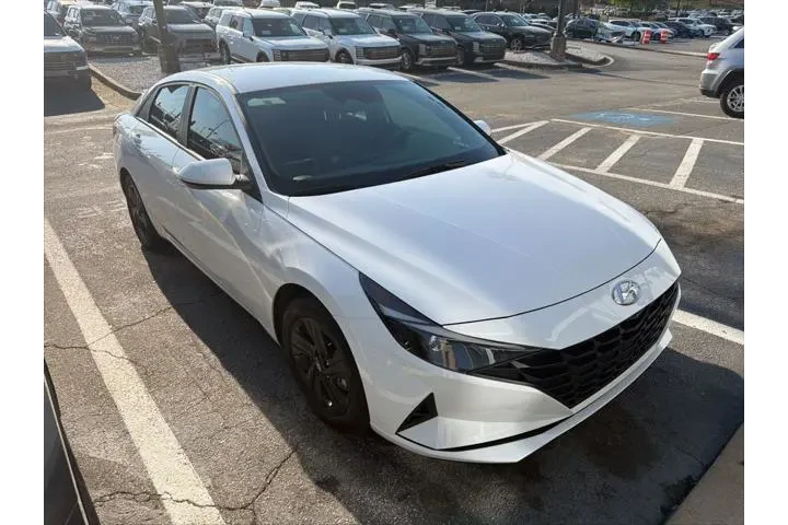 $20771 : Hyundai ELANTRA Hybrid 2023 image 6